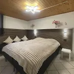 Child-friendly With Large Indoor Pool Hébergement de vacances *