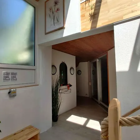 بيت للعطل Child-friendly With Large Indoor Pool *