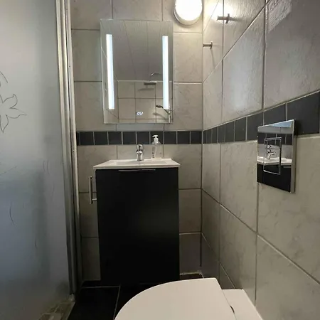 بيت للعطل Child-friendly With Large Indoor Pool