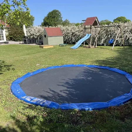 Kinderfreundliches Mit Groem Pool