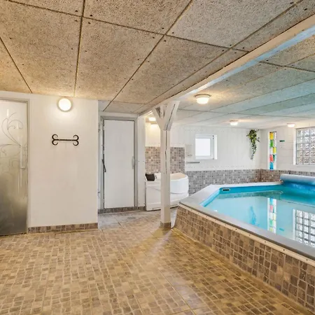 Holiday home Kinderfreundliches Mit Groem Pool *