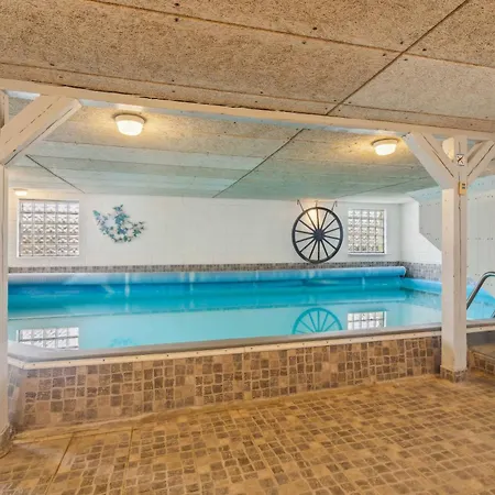 Child-friendly With Large Indoor Pool Otterup