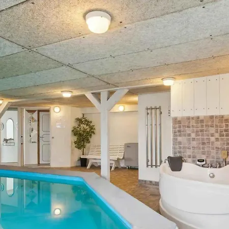 Kinderfreundliches Mit Groem Pool *