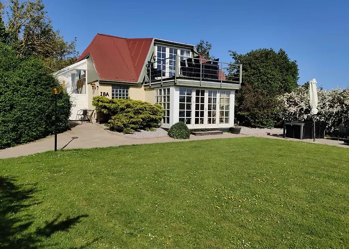 Child-friendly With Large Indoor Pool *